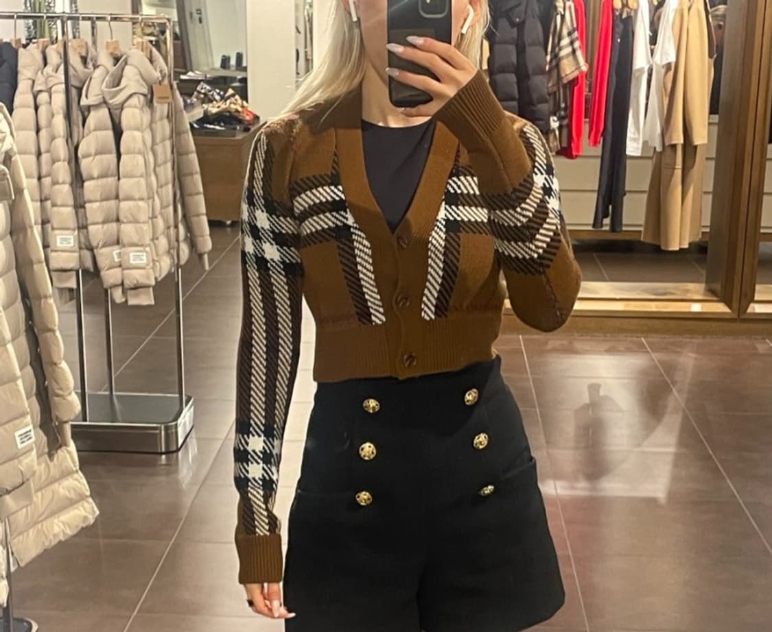 버버리 크롭 체크 브라운 가디건 XS 상품이미지4