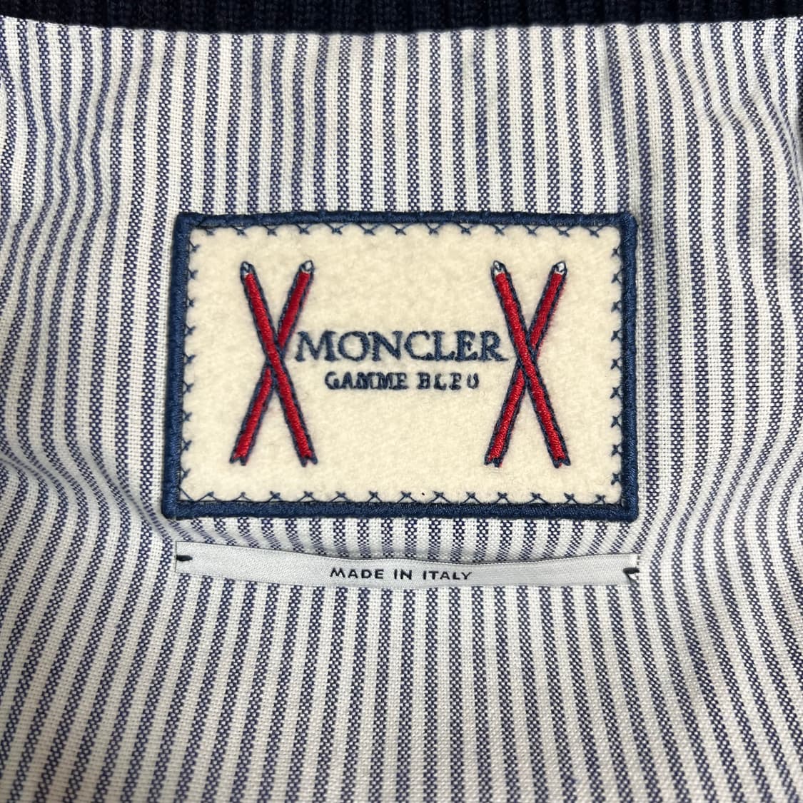 몽클레어 금장 감마블루 패딩 2사이즈 상품이미지5