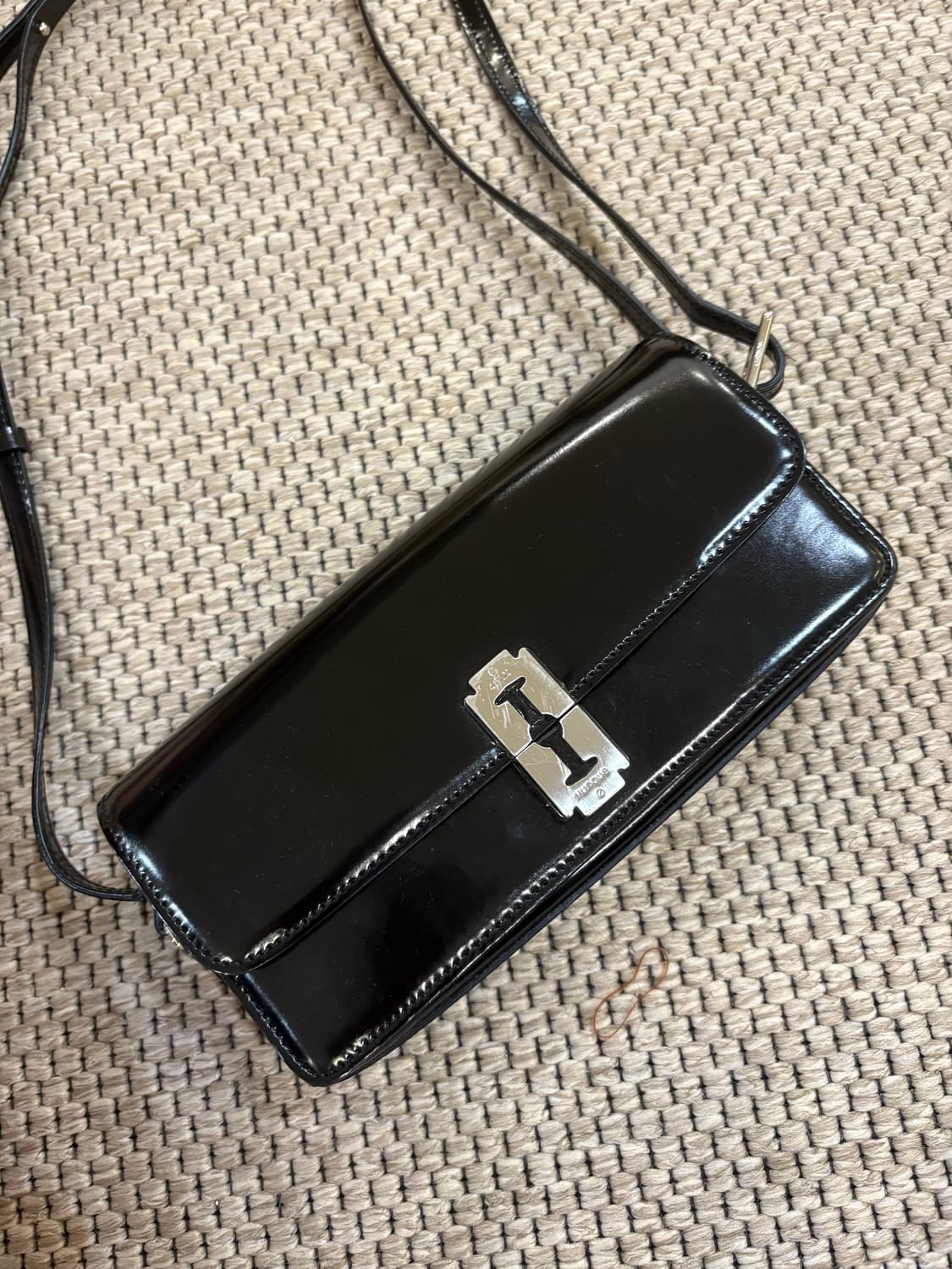 분크 블랙숄더백 상품이미지1