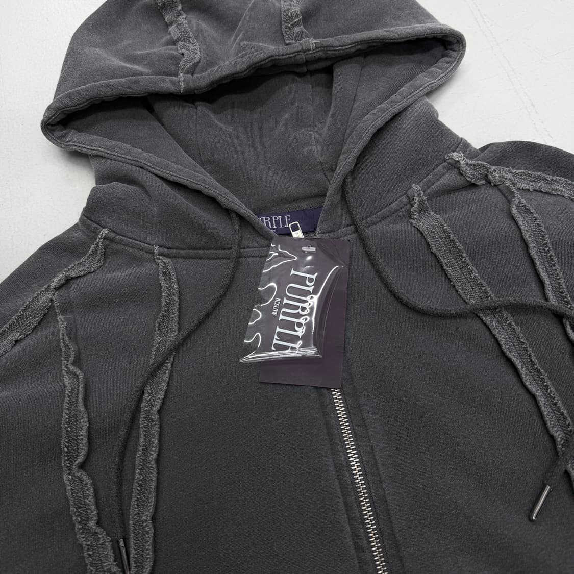 *새상품* 비슬로우 컷아웃 워싱 후드집업 차콜 상품이미지3