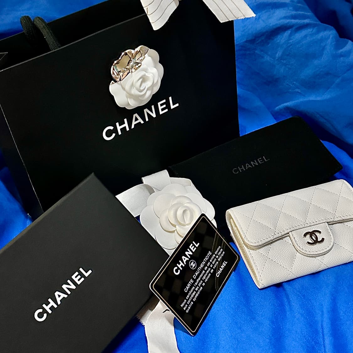 [풀구성/정품]샤넬 카드지갑 화이트 캐비어 새상품 상품이미지1