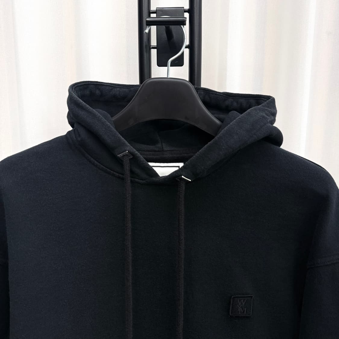 [48] 우영미 플라워 후드티 블랙 상품이미지3