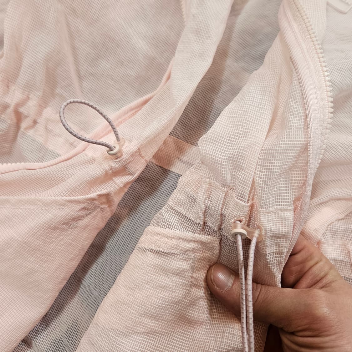 아이더(Eider) 23ss 핑크 허리 스트렙 초경량 바람막이 상품이미지7