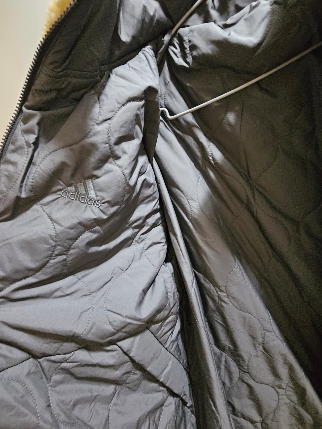 아디다스 롱 리버서블 쉐르파 자켓 상품이미지4