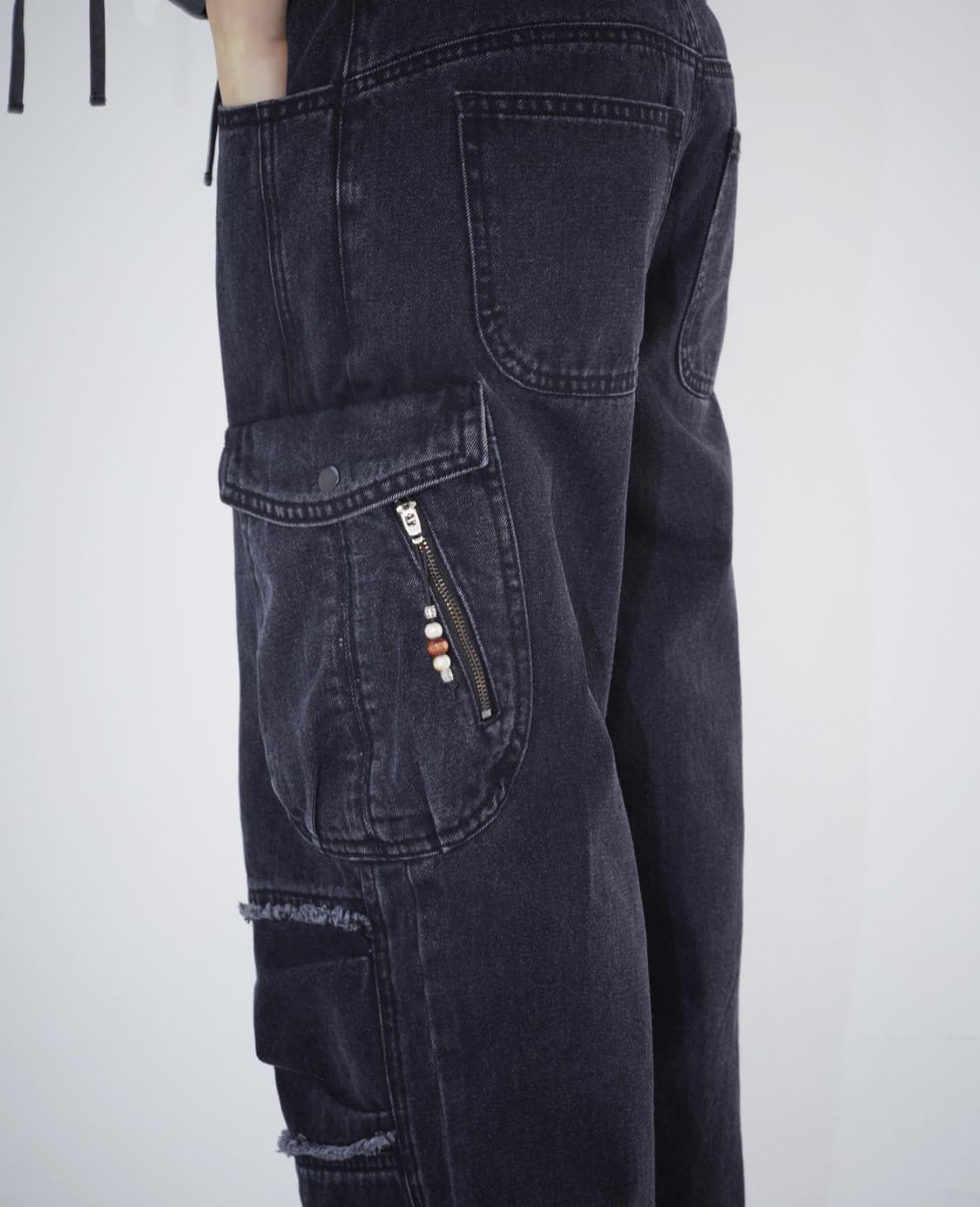 코이세이오 라운드 포켓 카고 진 블랙 2 상품이미지5