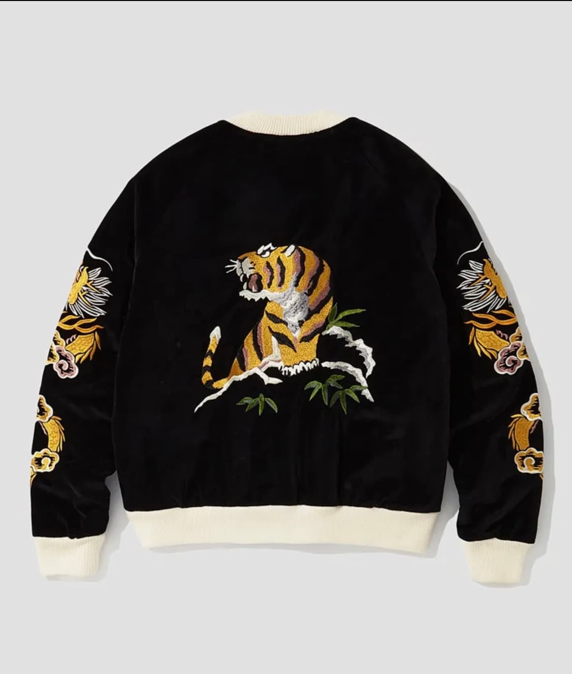 새상품 아웃스탠딩 수베니어 L 상품이미지2