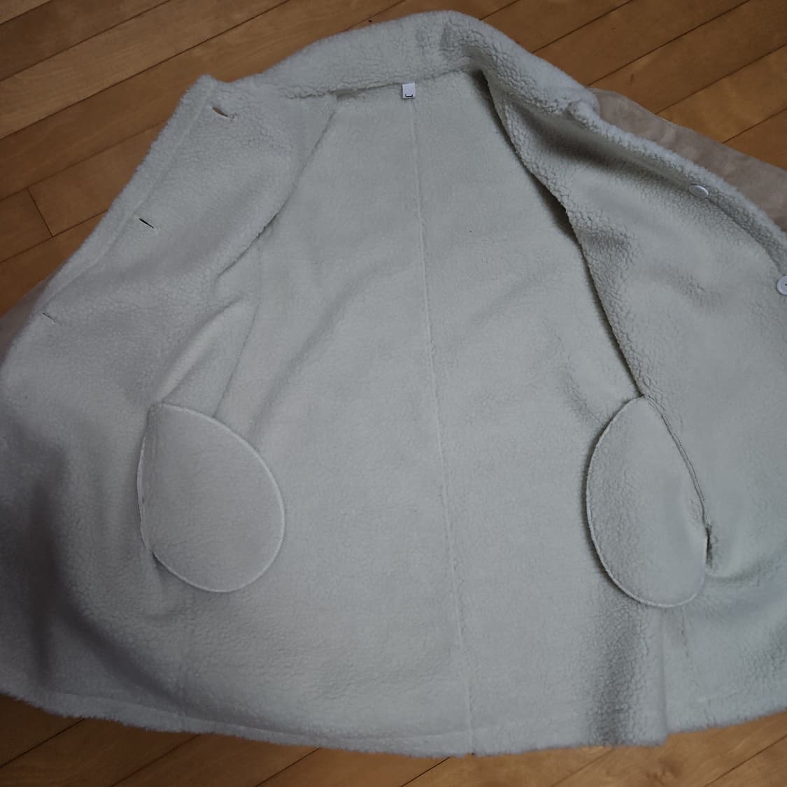 리버서블 인조 무스탕 뽀글이 하프코트 상품이미지3