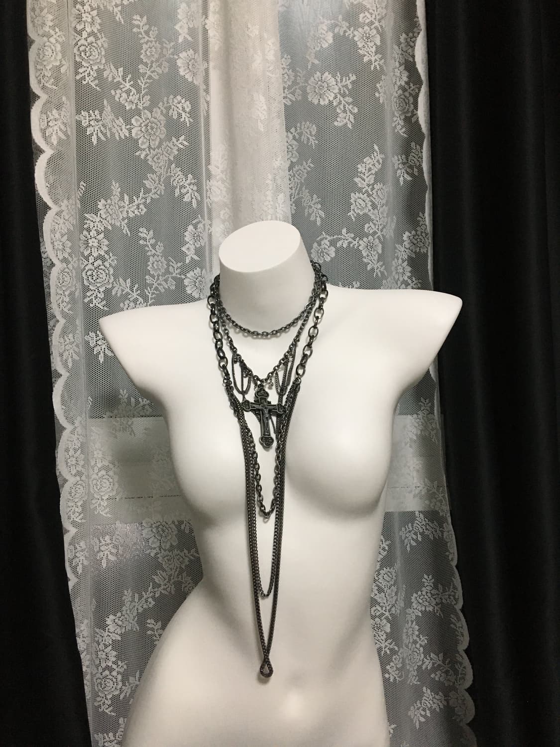 Vintage Cross Necklace 상품이미지1