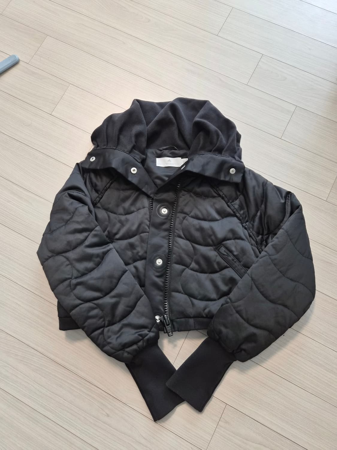 아디다스 바이 스텔라 맥카트니 퀼팅 후드 크롭 패딩 상품이미지2