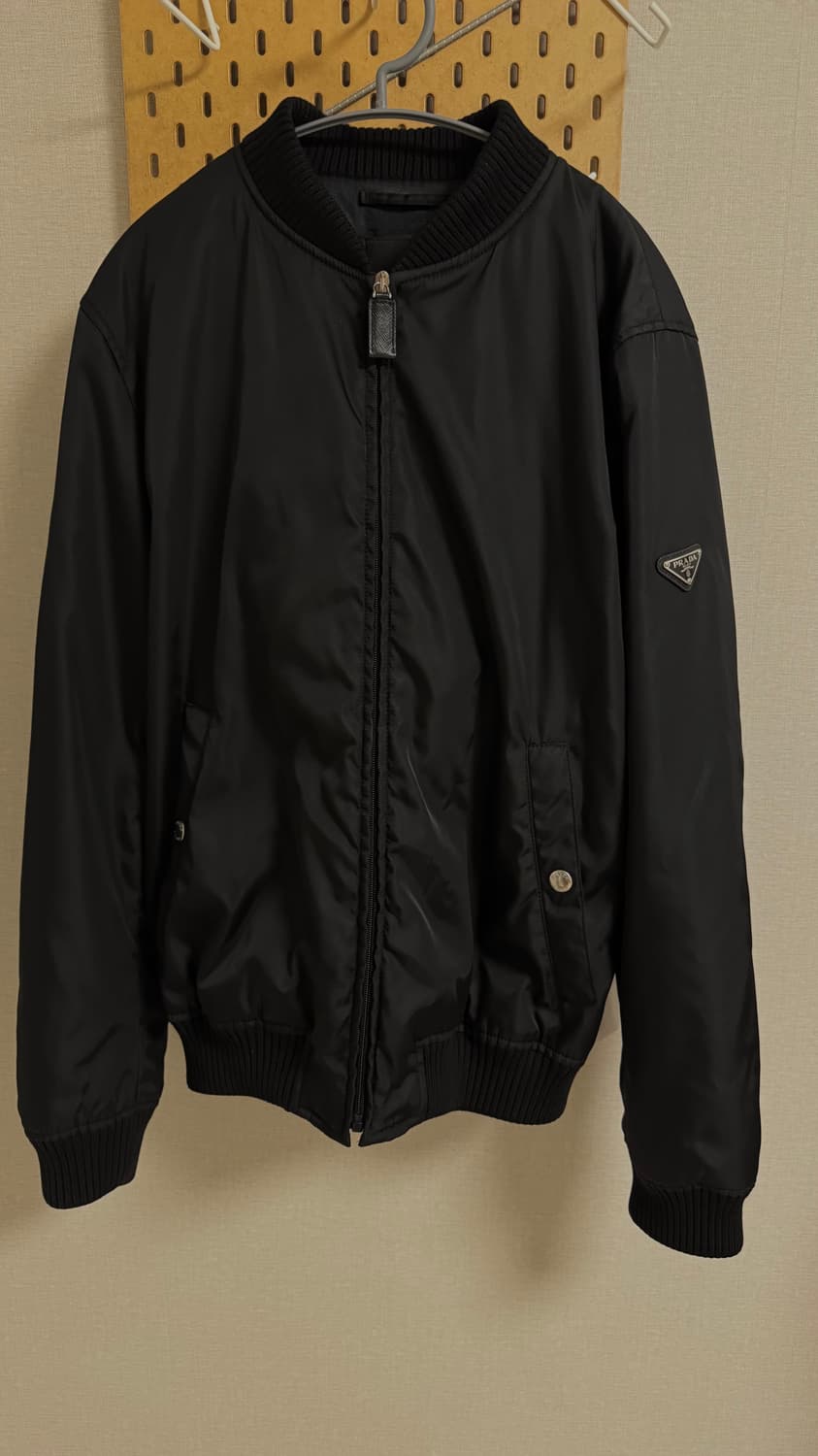 프라다 나일론 봄버 자켓 상품이미지1