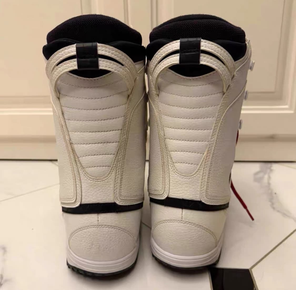 Hood By Air 14ss 런웨이 에서 등장한 나이키 스노부츠 상품이미지8