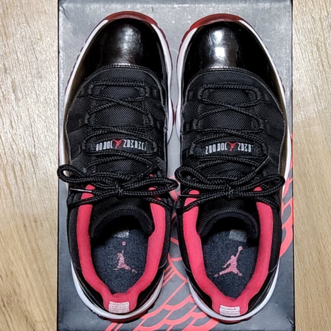 나이키 조던11 280 브레드 로우 상품이미지4