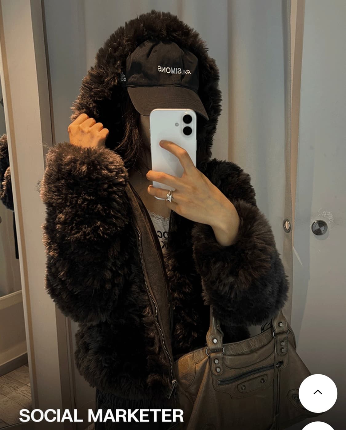 블랙업 모니첼 후드 퍼자켓 상품이미지3