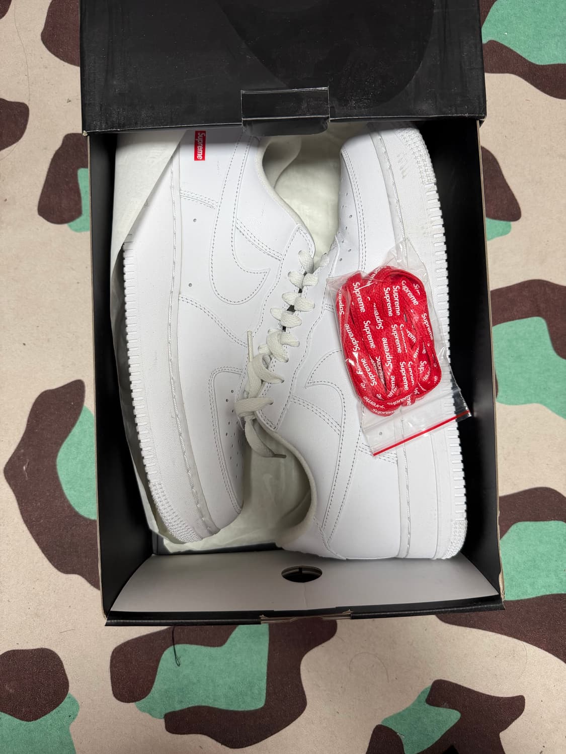 나이키 슈프림 에어포스 상품이미지1