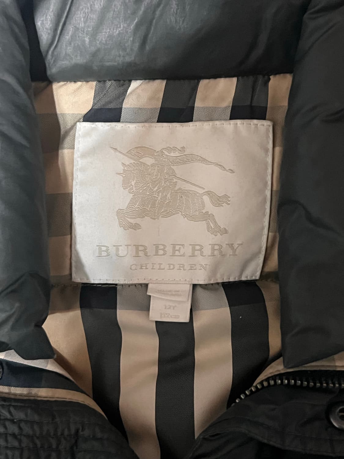 버버리 블랙 패딩 키즈 상품이미지3