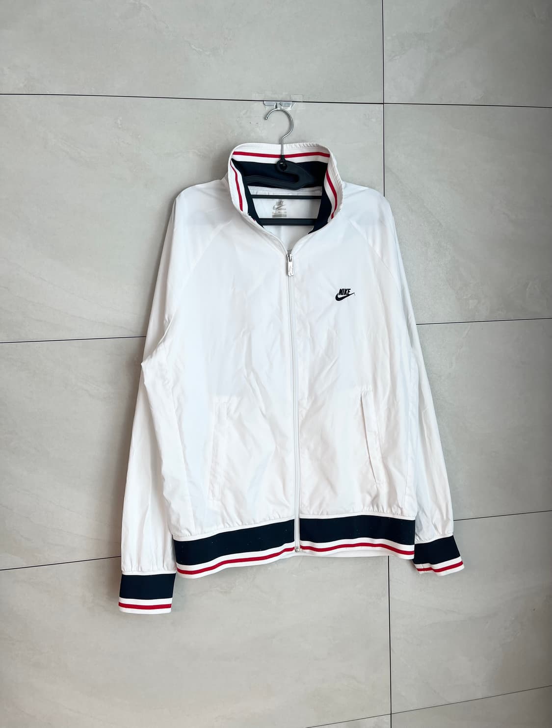 나이키 화이트 바람막이 자켓 (XL)  상품이미지2