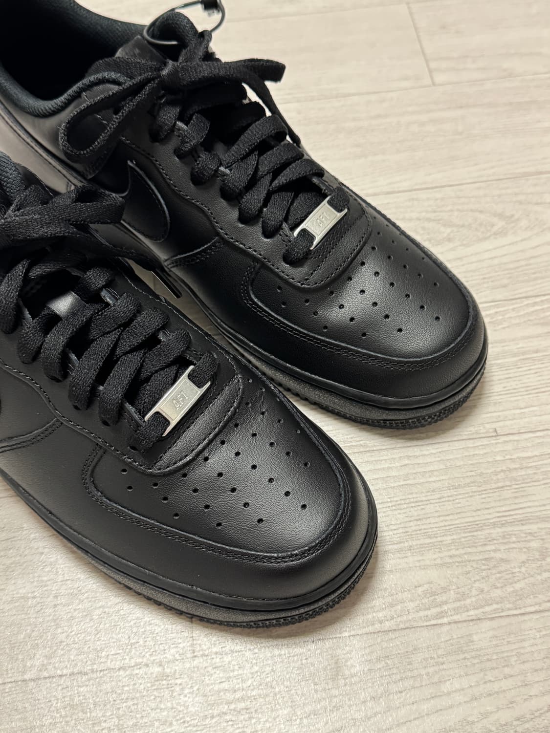 나이키 에어포스1 블랙 275 상품이미지3