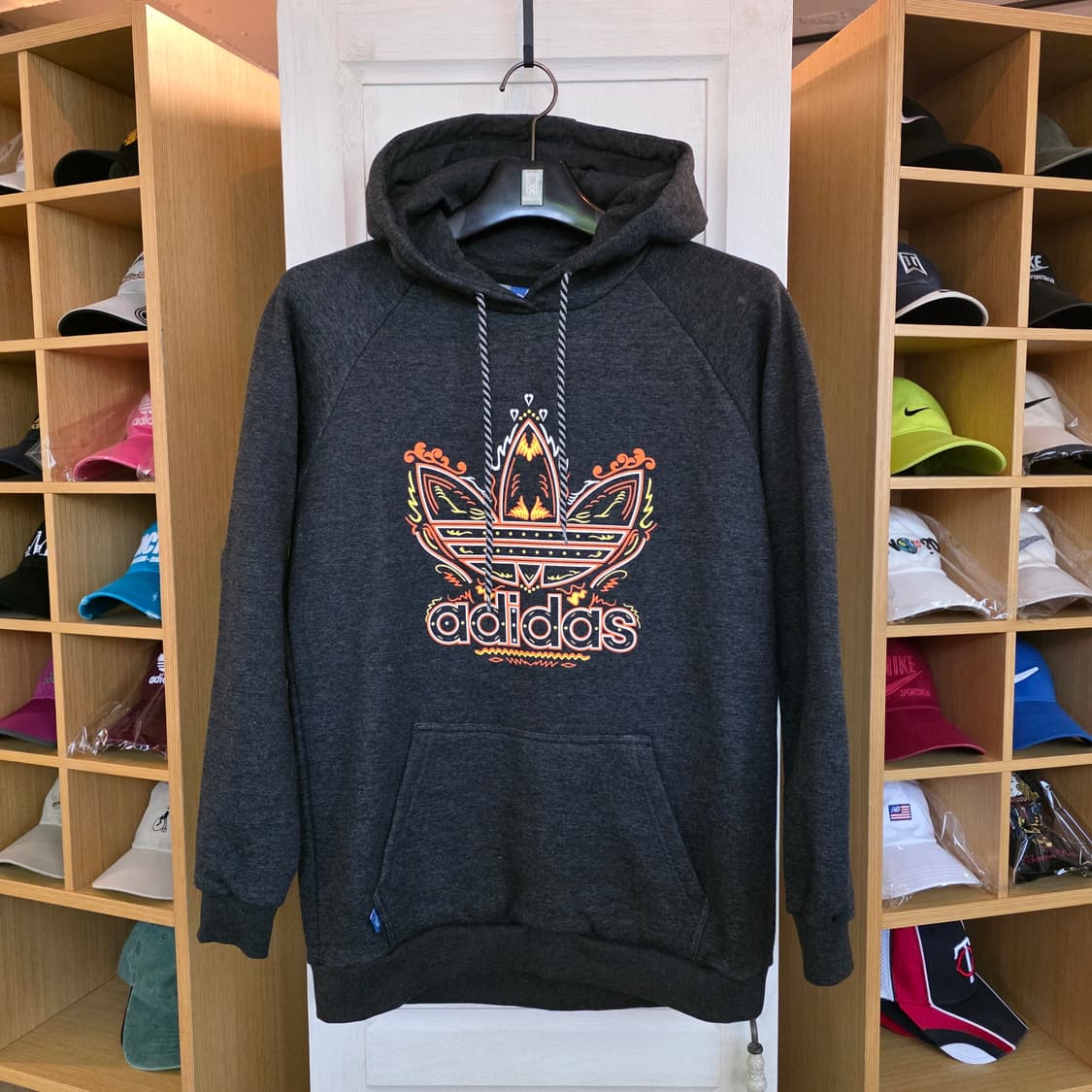 아디다스 후드티 상품이미지1