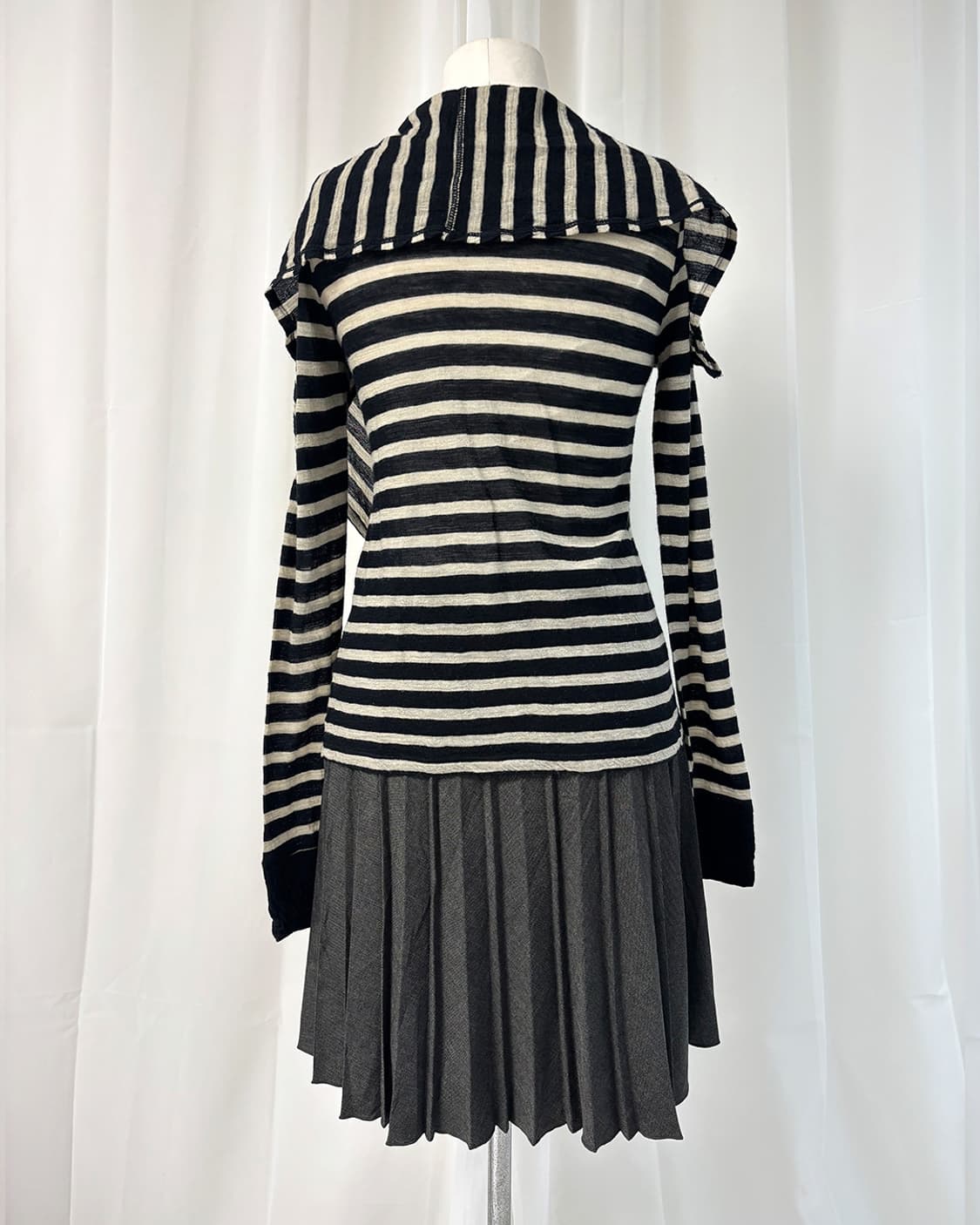 io stripe layered drapery cardigan 상품이미지3