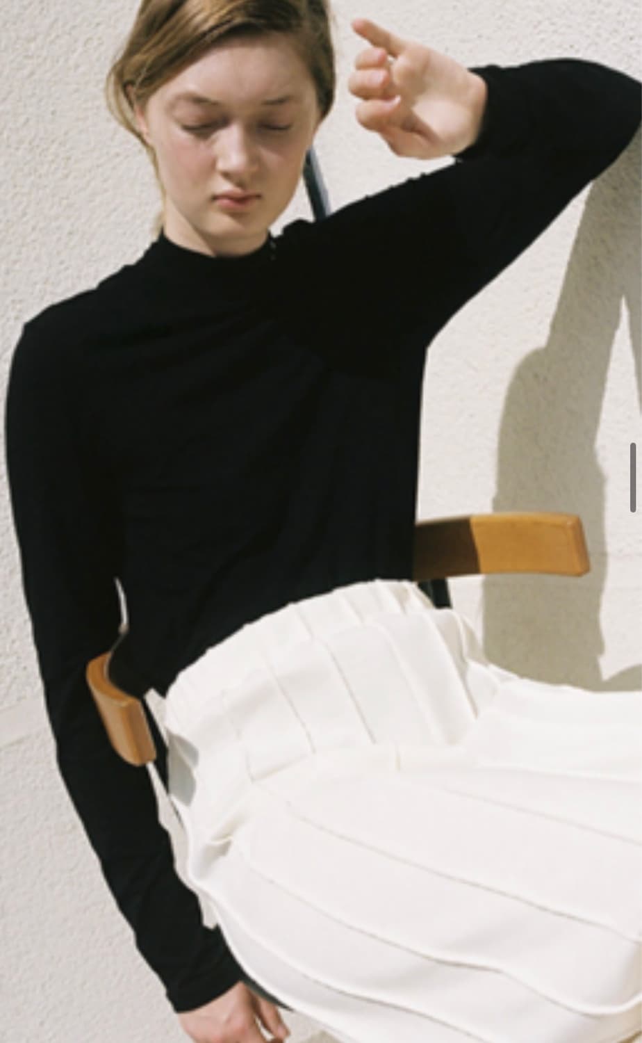 로우클래식 로고 터틀넥 티셔츠- 블랙 상품이미지1