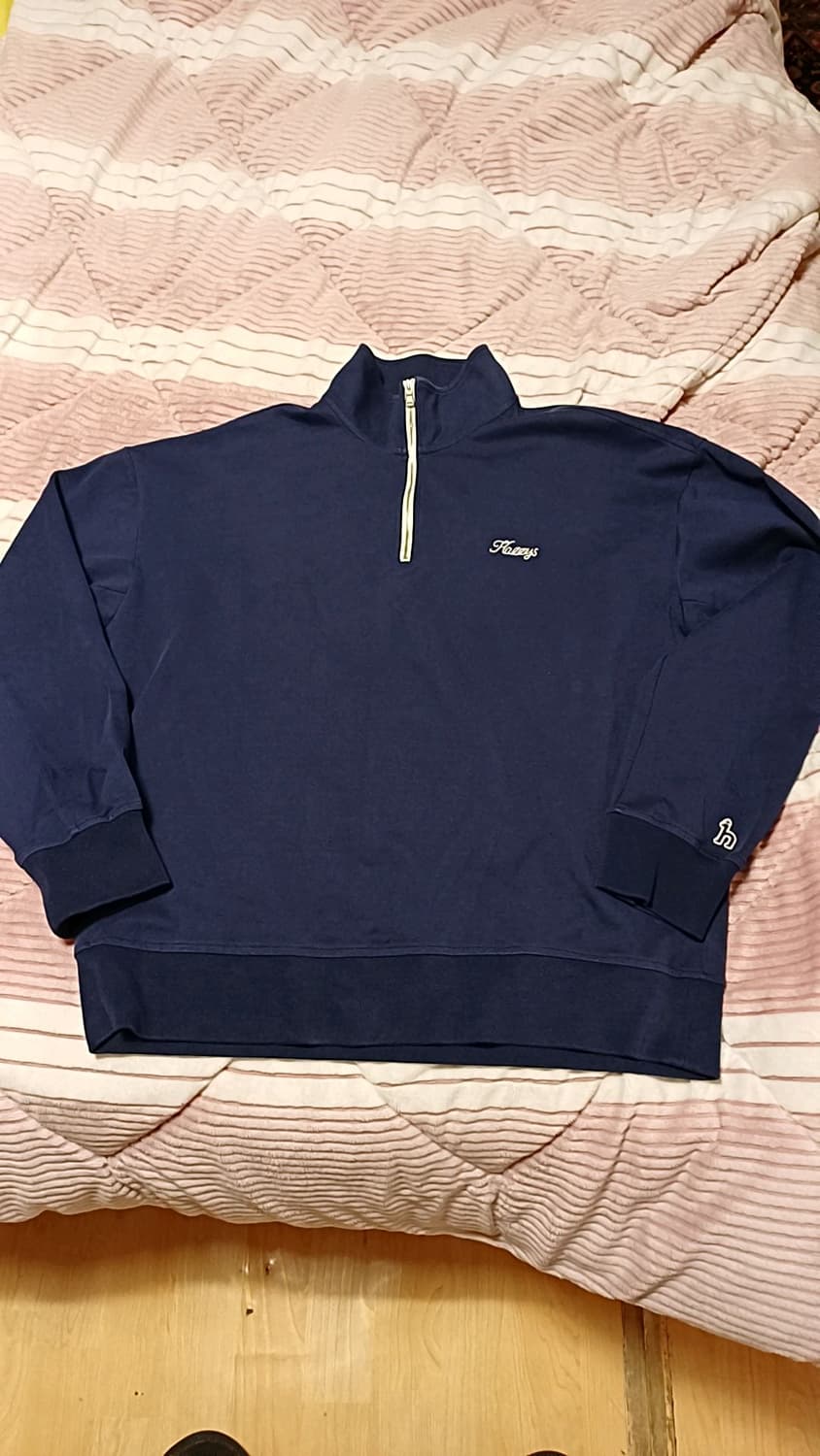 헤지스 오버핏 반집업맨투맨 105 가슴64 기장71 상품이미지1