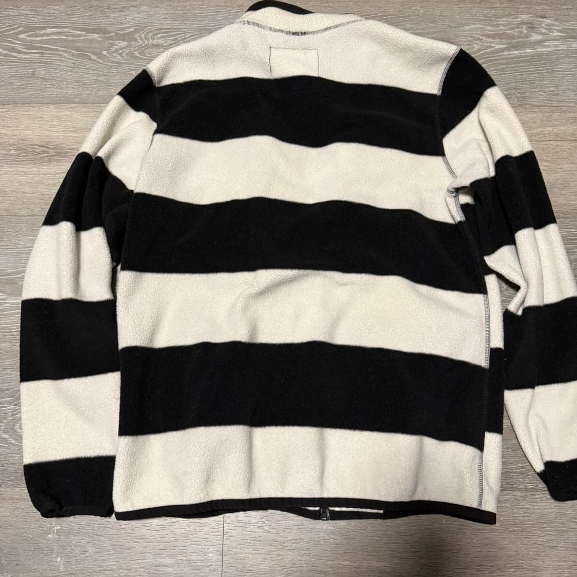 스투시 스트라이프 플리스 자켓 상품이미지4