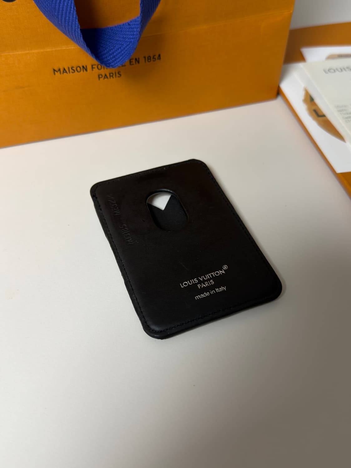 루이비통 맥세이프 카드 지갑 상품이미지3