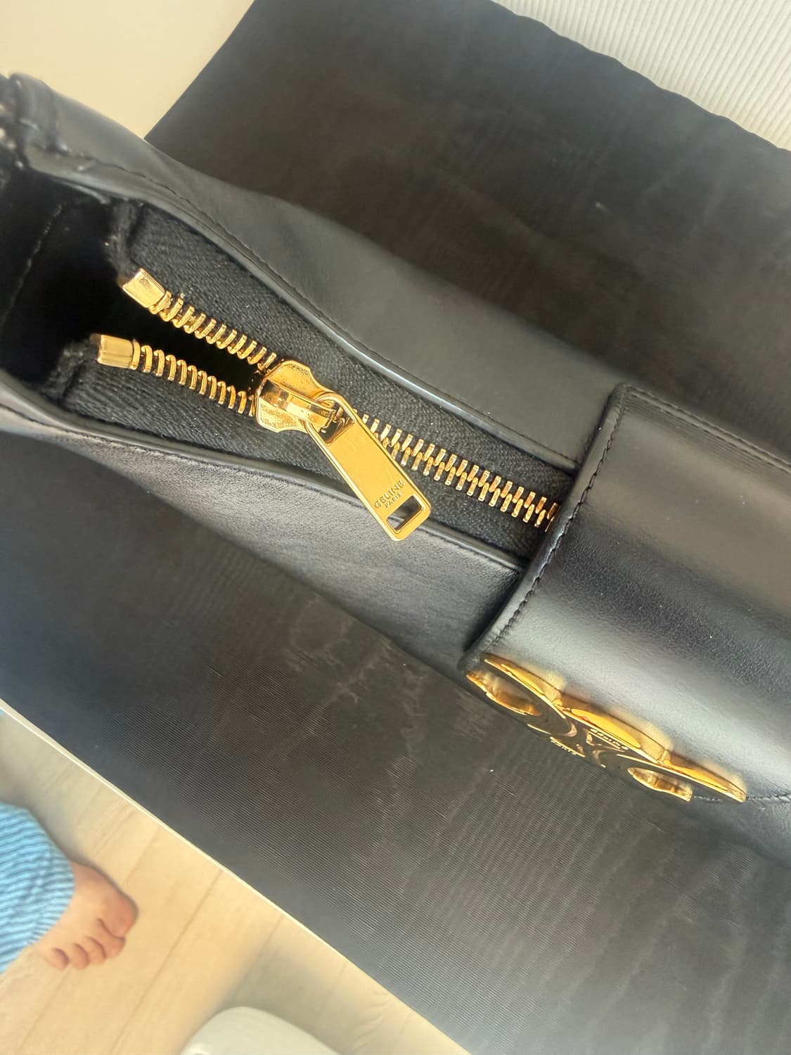 셀린느 트리옹프 아바백 상품이미지4