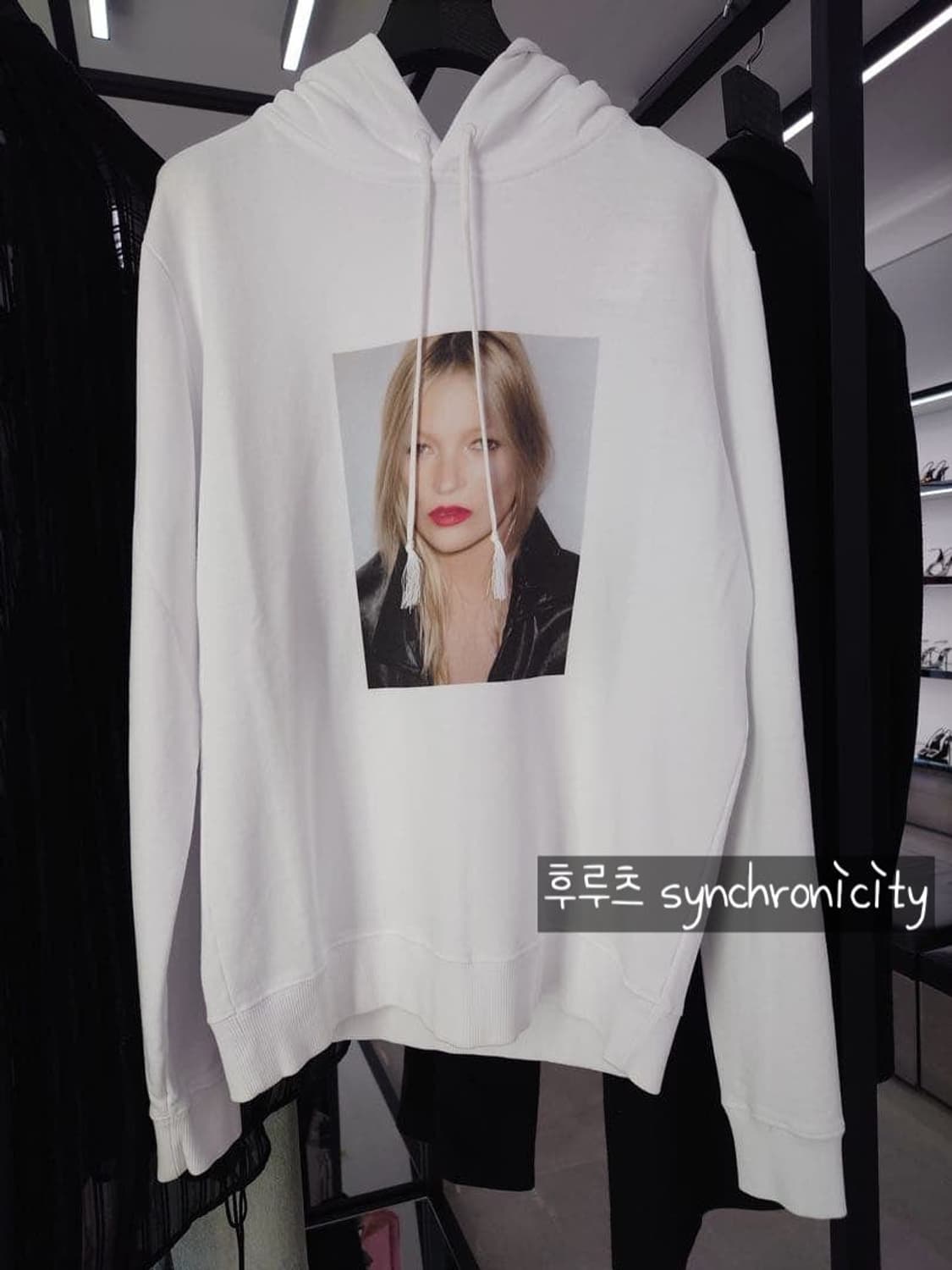 생로랑 케이트모스 후드티 상품이미지2