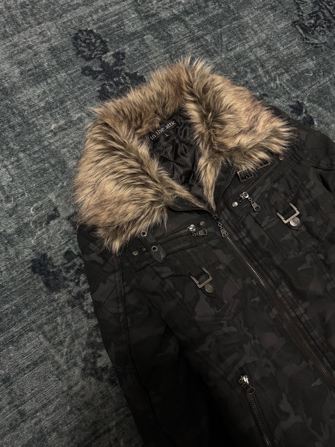 In the attic 00s archive black camo fur  상품이미지2