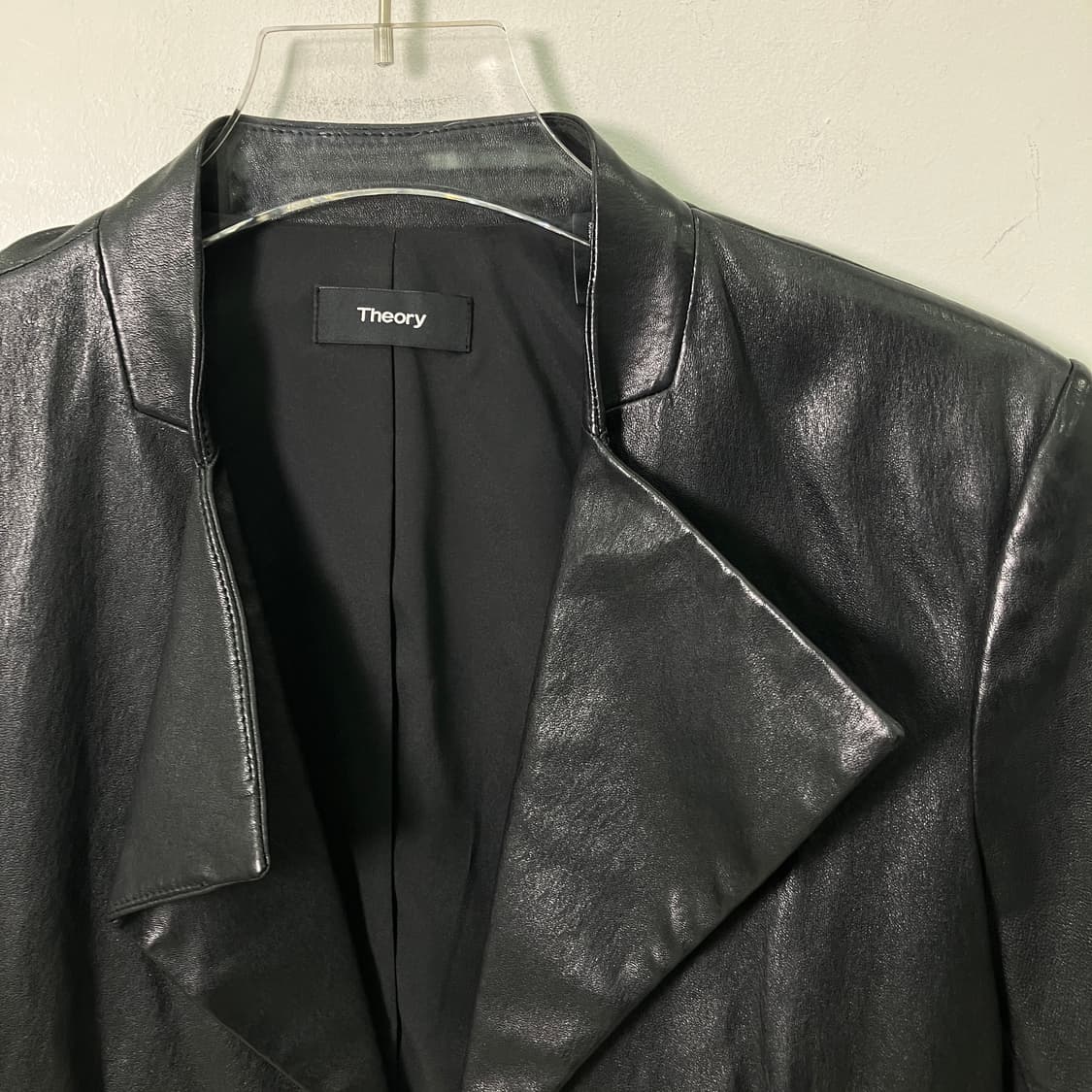 띠어리 페플럼 레더 자켓 M 상품이미지4