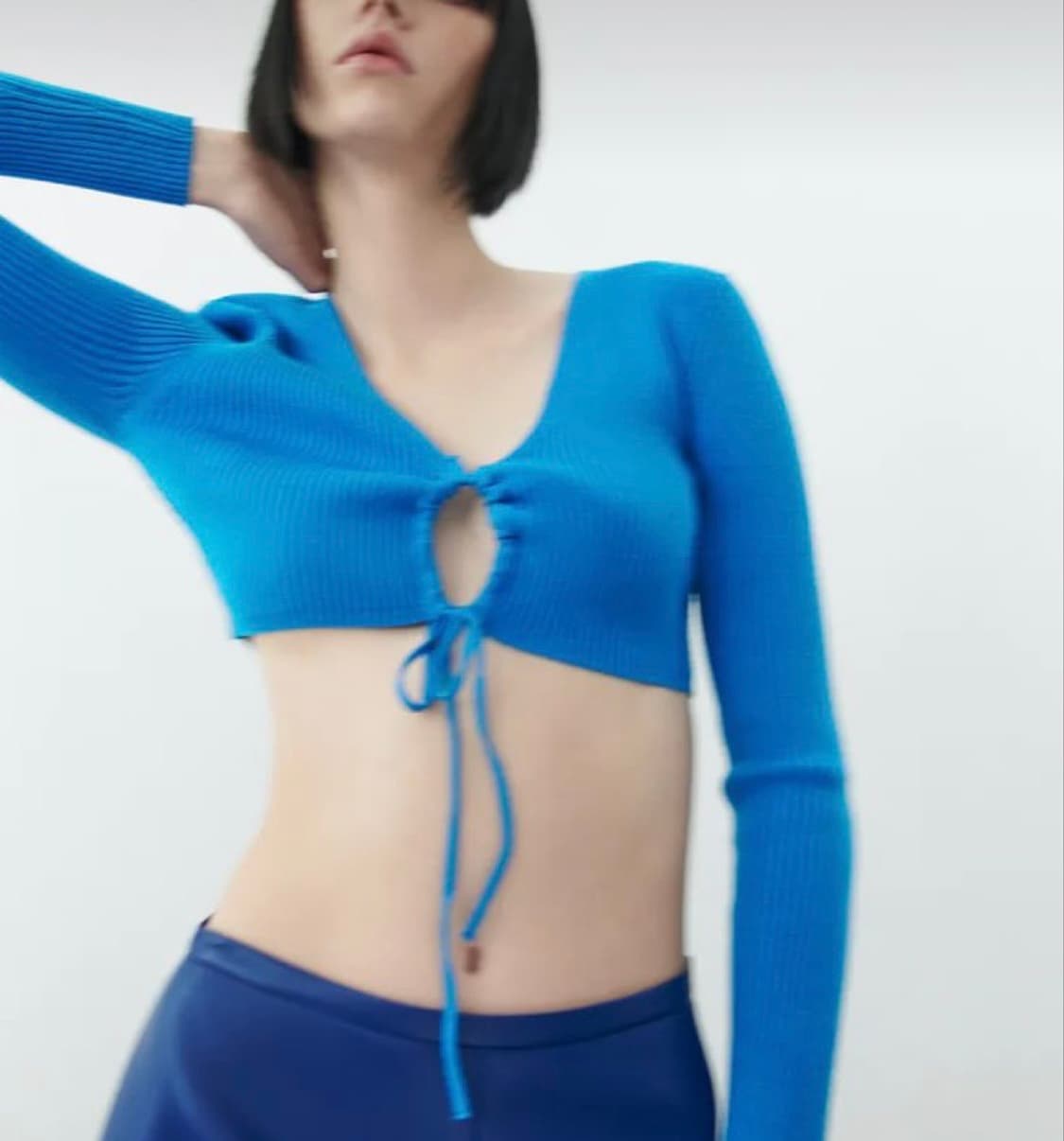 자라 셔링 컷아웃 니트 탑 상품이미지1