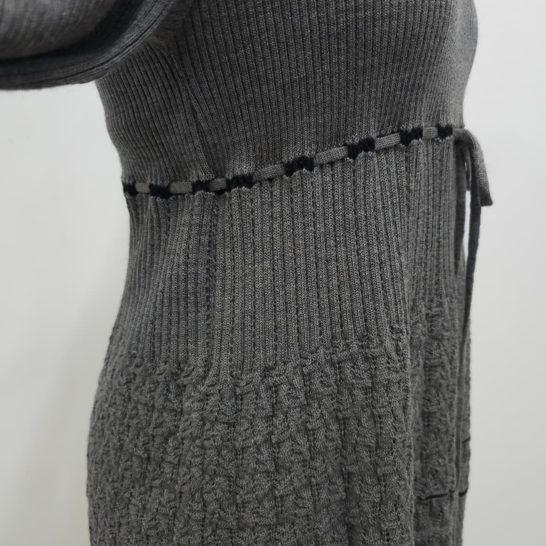 울100 로맨틱 레이스 차콜그레이 니트 원피스 상품이미지7