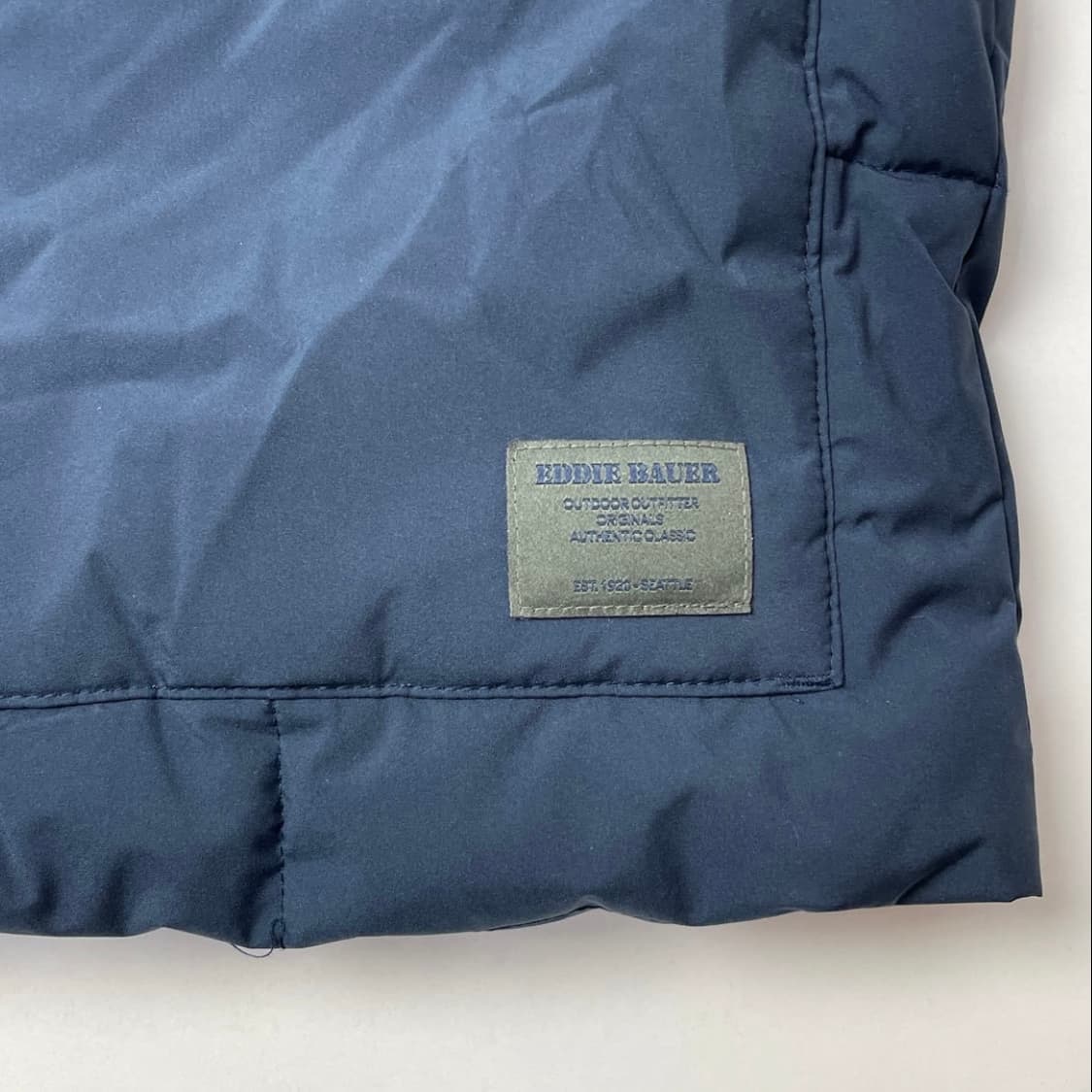 [택포] 에디바우어 패딩 조끼 네이비 L 상품이미지4