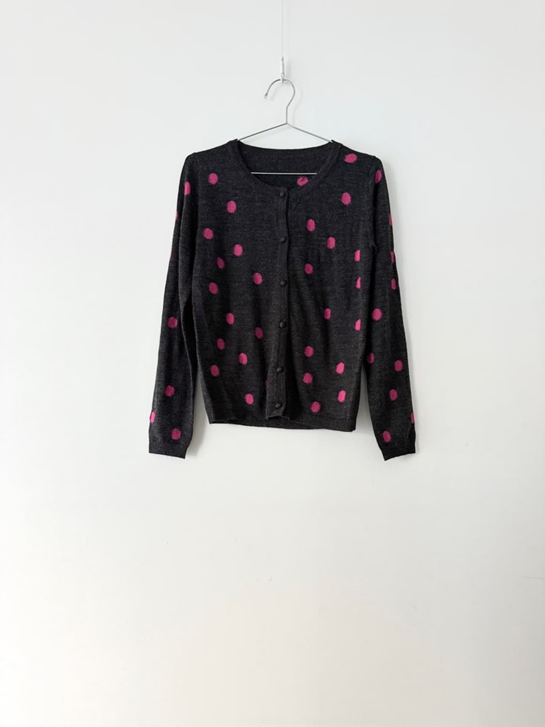 Pink dot cong cardigan / charcoal 상품이미지1