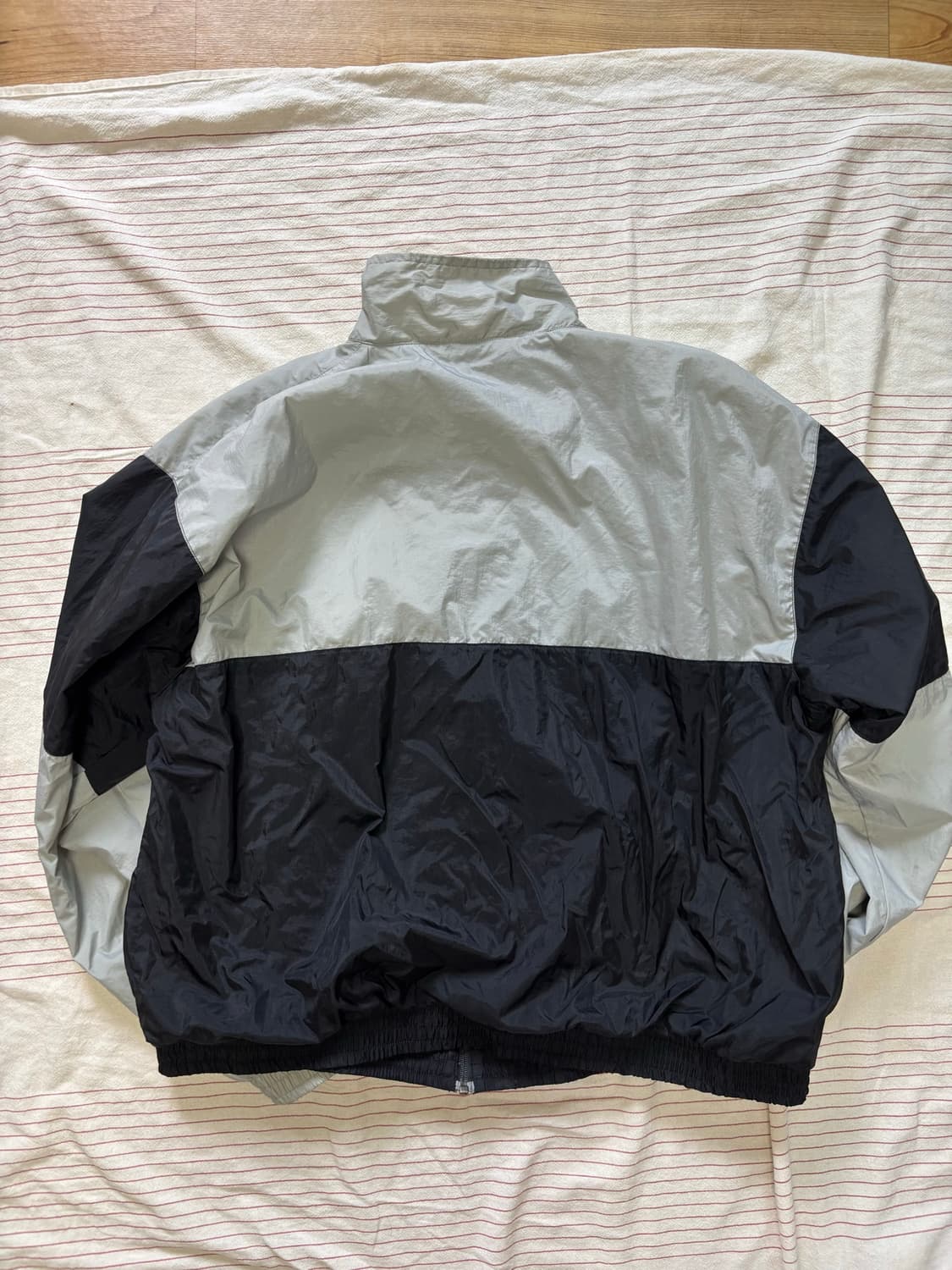 Vintage Roundtree & Yorke 나일론 바람막이 자켓  상품이미지2