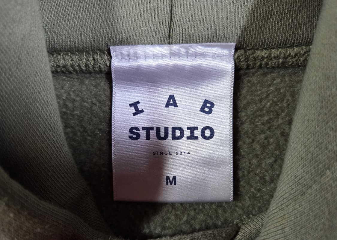 IAB studio 아이앱 스튜디오 올리브 후드티 상품이미지6