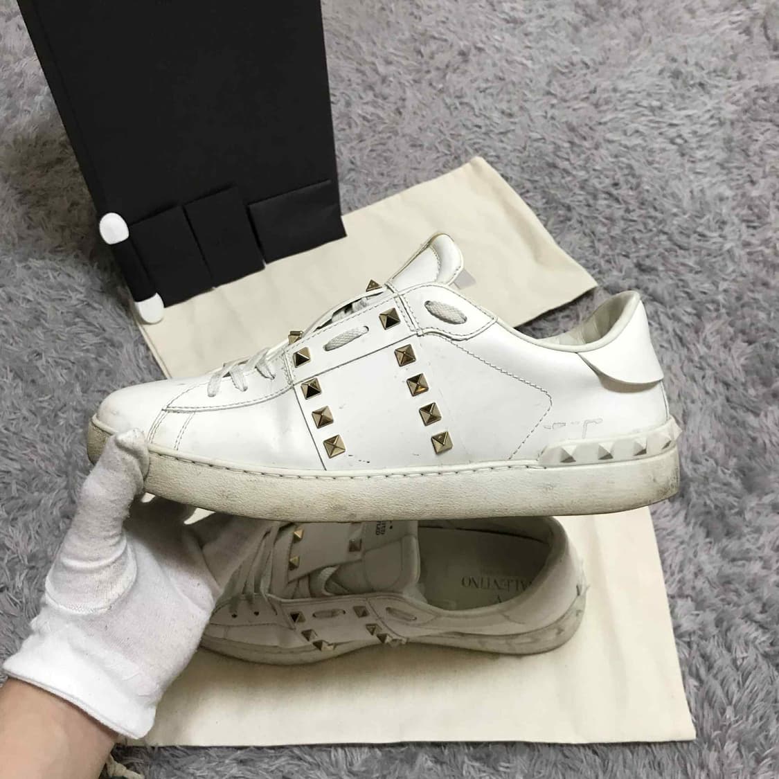 {클로젯}[42][풀구성]발렌티노 락스터드 언타이틀 스니커즈 상품이미지3