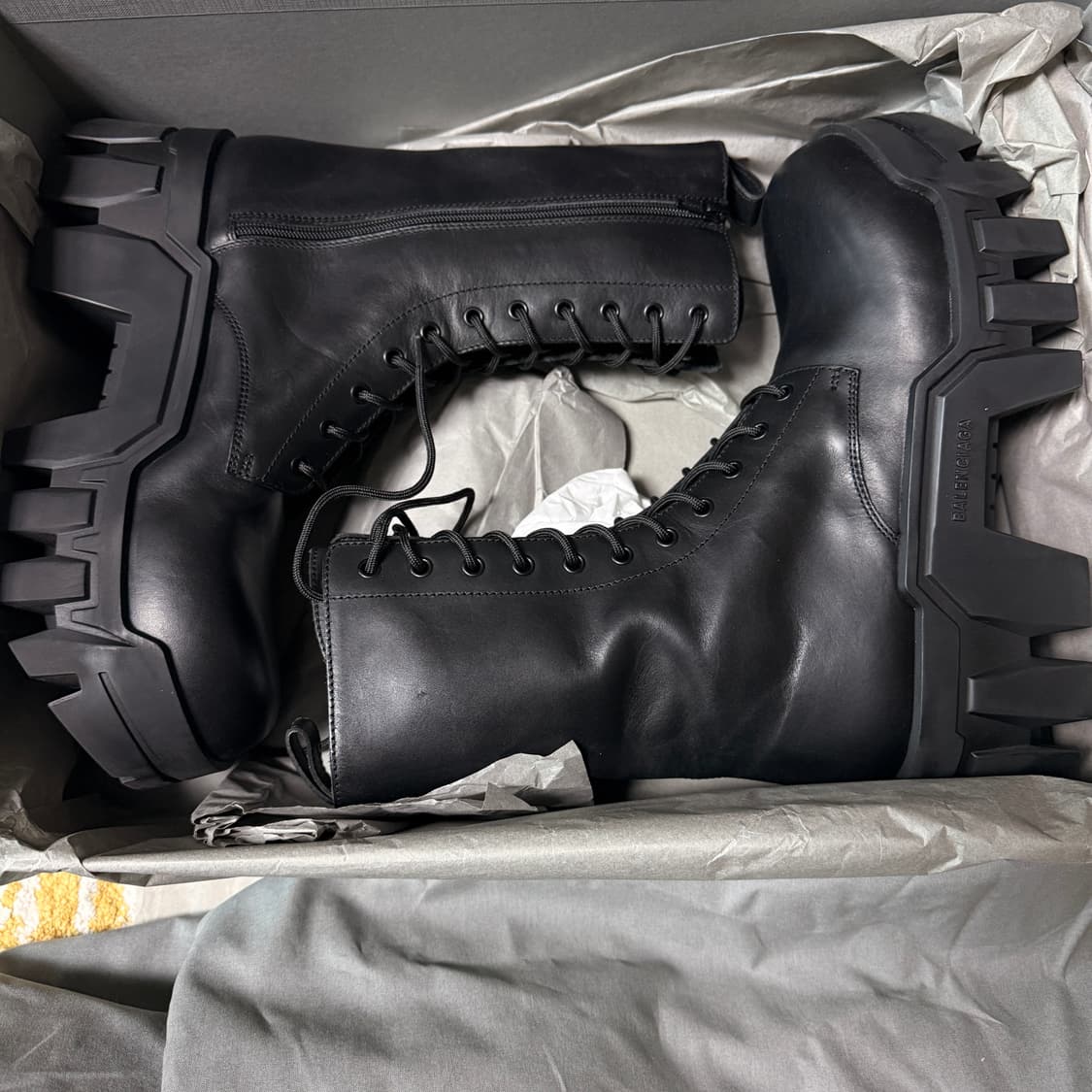 Balenciaga 발렌시아가 불도저 부츠 새상품 상품이미지1