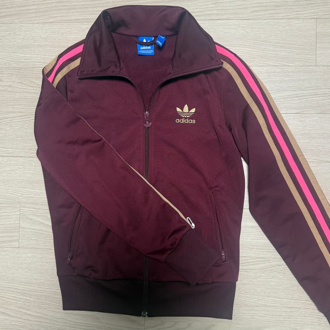 아디다스 져지 버건디 뒷로고 슬림핏 상품이미지1