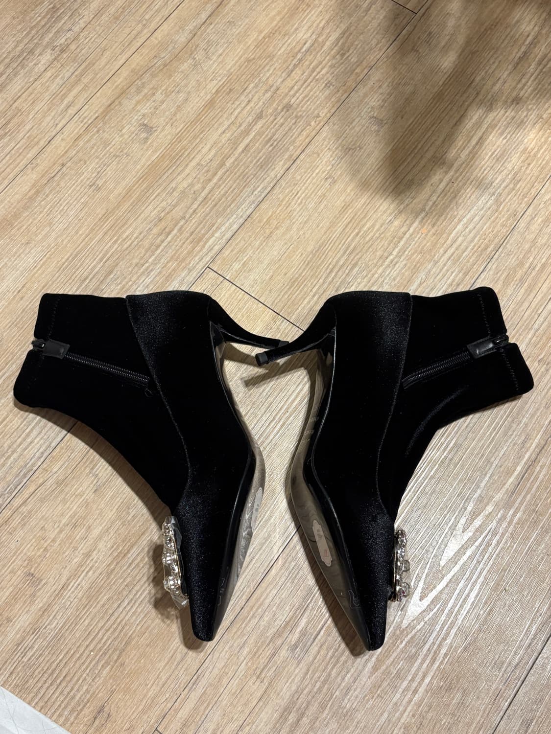 로저비비에 상품이미지3