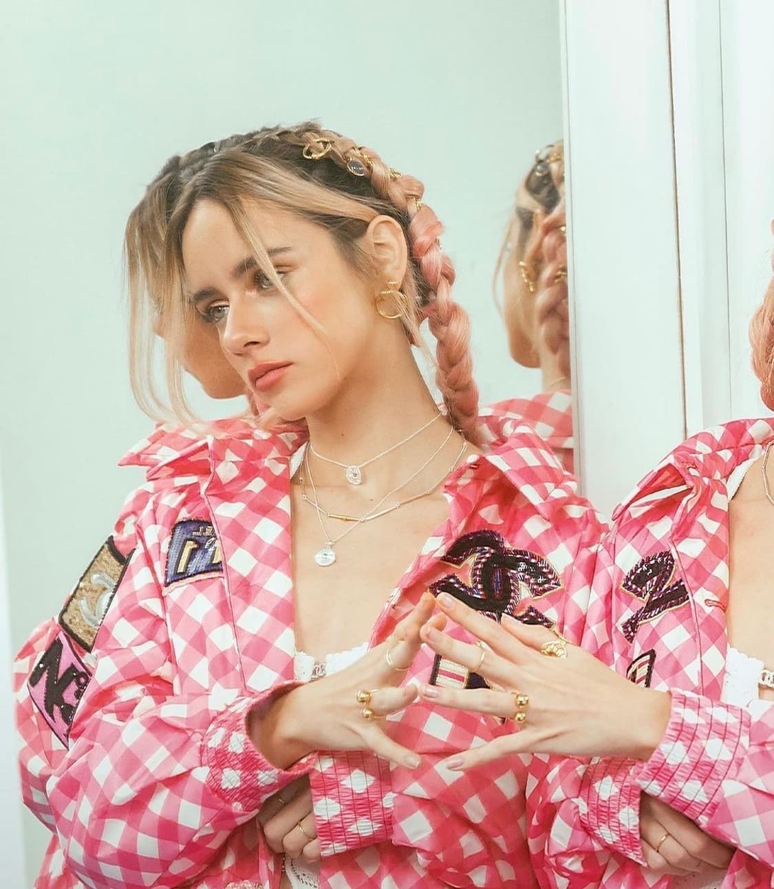 샤넬 23P 크루즈 스팽글 패치 자켓 상품이미지4