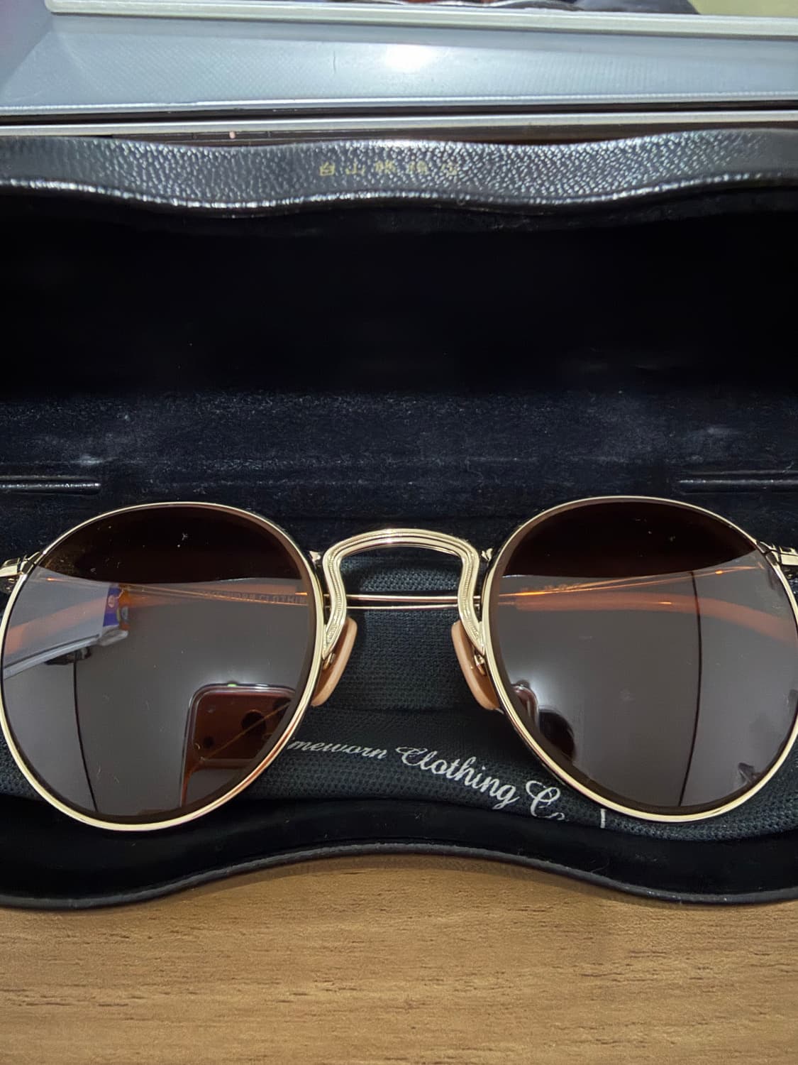 엣라코 디펜더 브라운렌즈 상품이미지1