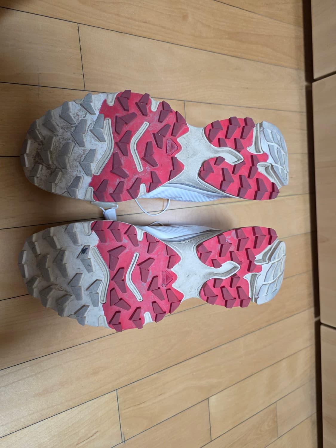 살로몬 XT-4 OG 바닐라아이스 265 상품이미지7