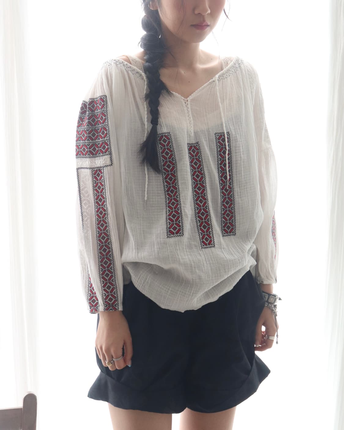 [Cloth&Cross] Embroidery Smocking Blouse 상품이미지1