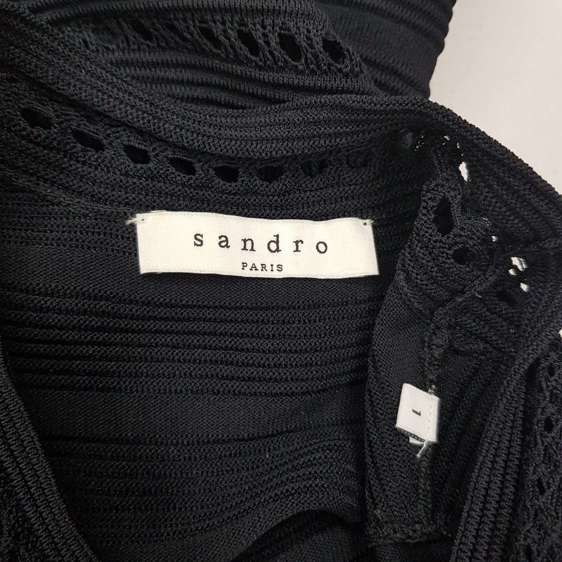산드로 SANDRO 펀칭 디테일 플레어 니트 원피스 1사이즈 상품이미지5