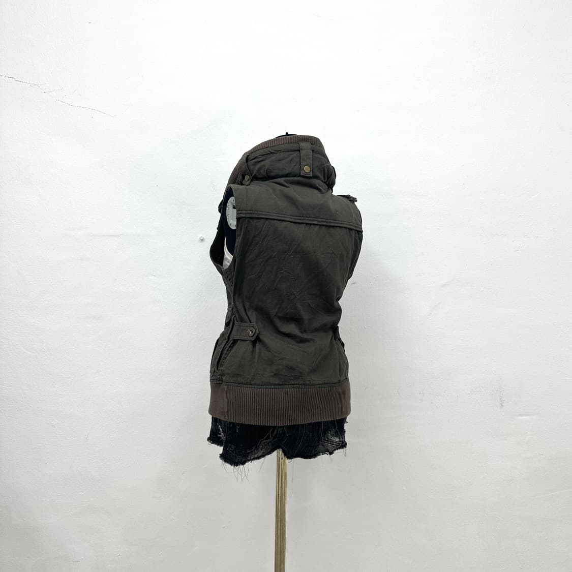 Bono khaki layerd zip vest“ 상품이미지3