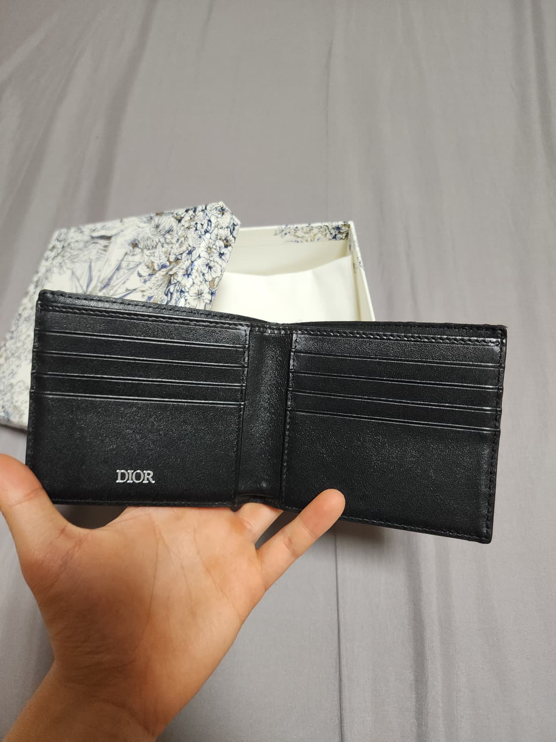디올 오블리크 자카드 컴펙트 반지갑 상품이미지3