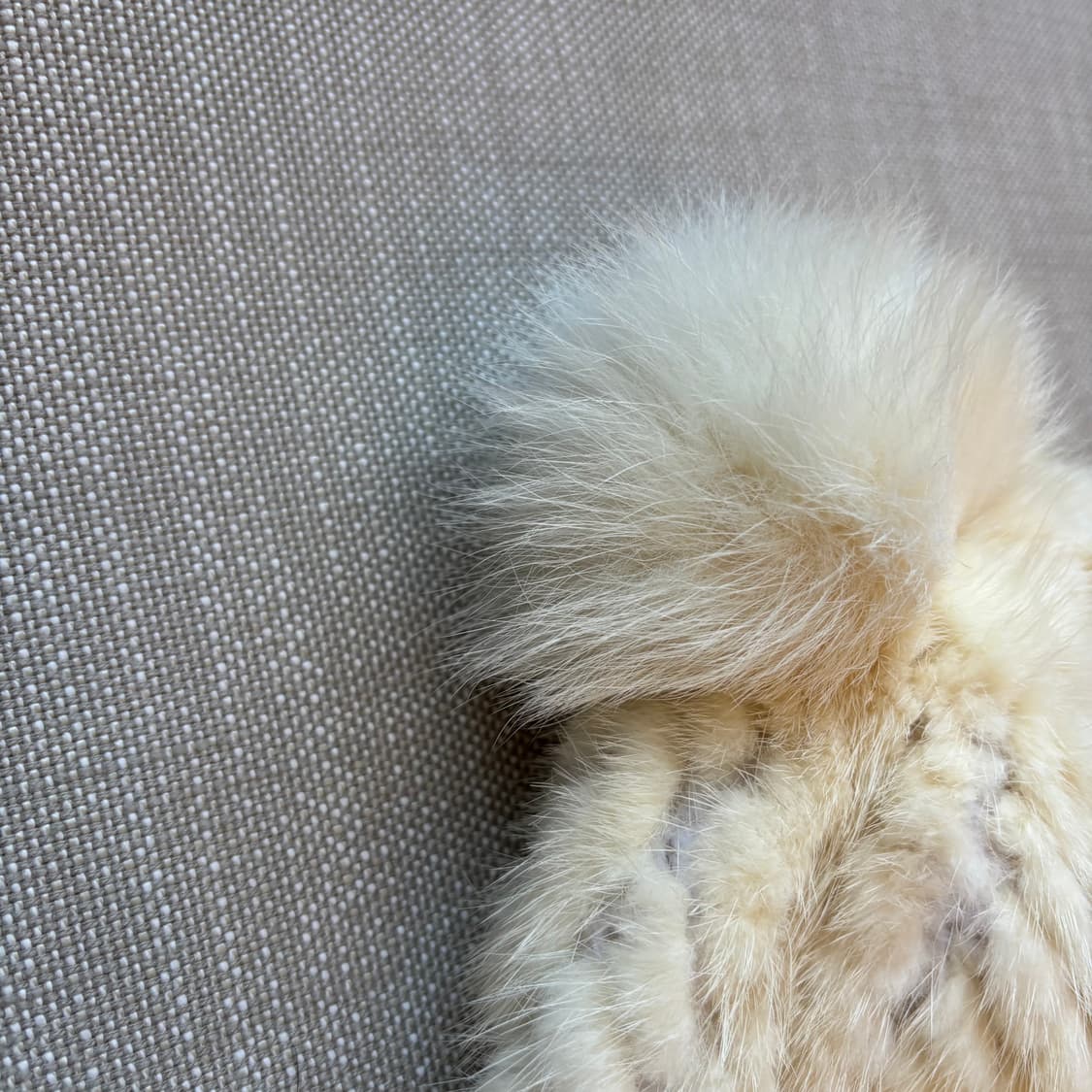 city gee 폭스밍크 방울 비니 모자 상품이미지5