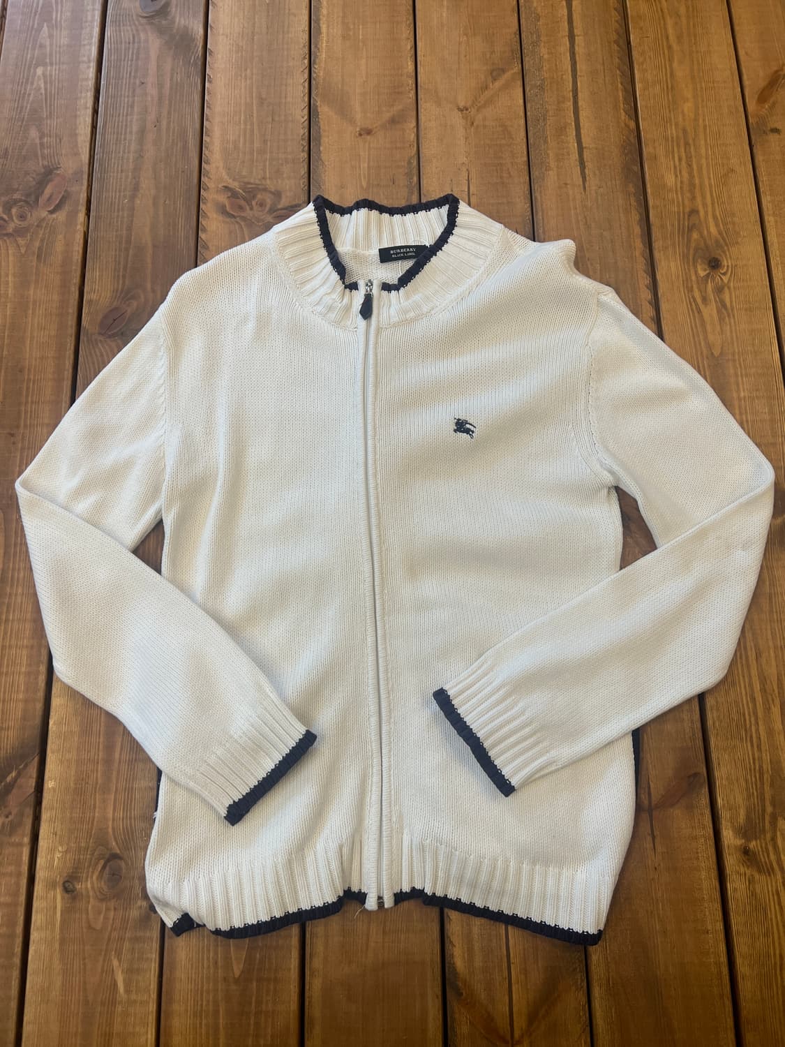 버버리 화이트 니트 집업 상품이미지6